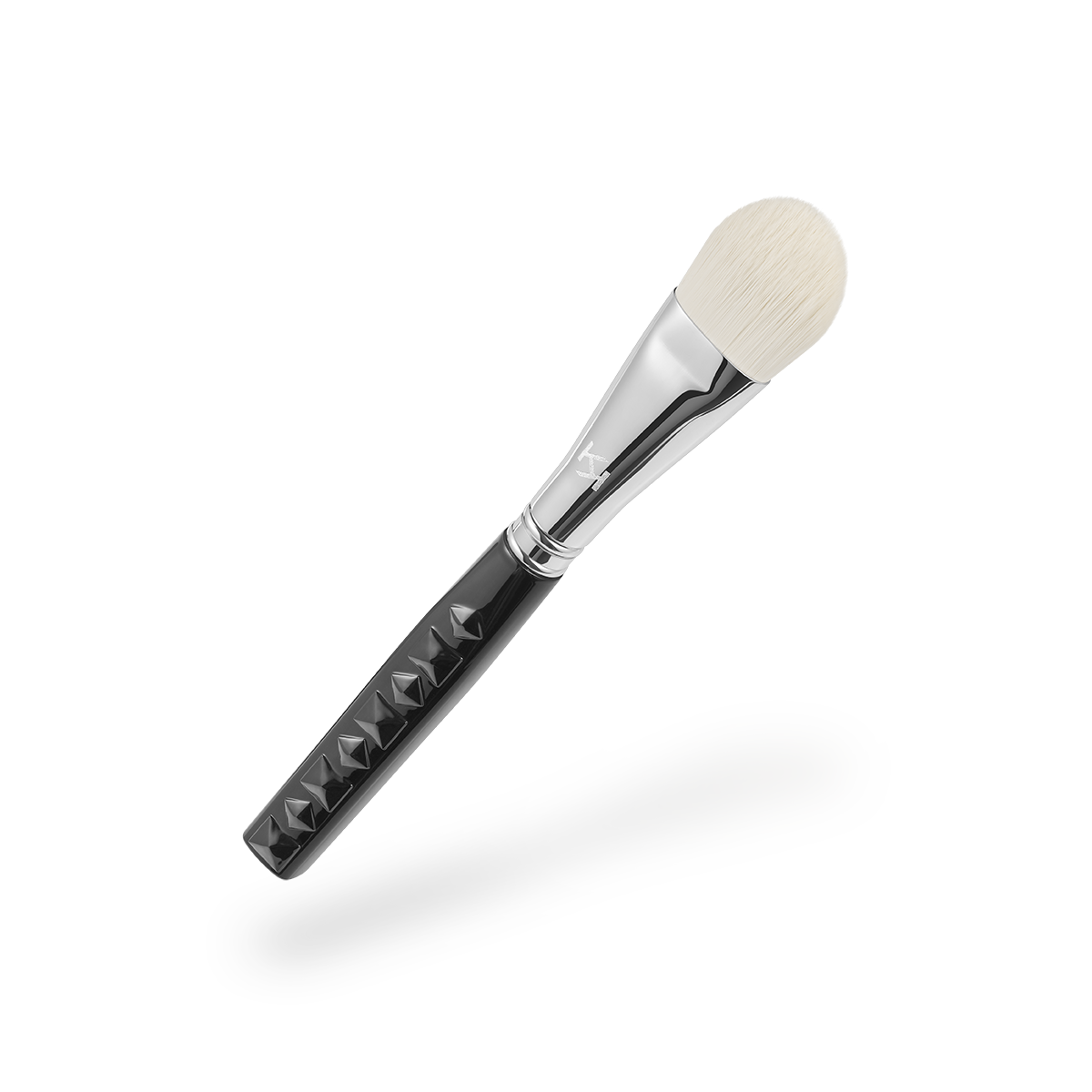 Magnetic Nights Glam Trio Face Brush / Магия Ночи – Кисть Для Макияжа 3В1